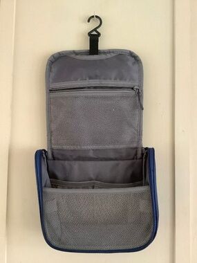 Travelon Hanging Toiletry Bag